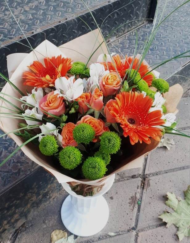 Букет цветов из: Герберы, Хризантемы, Альстромерии и Розы в Переяславке
