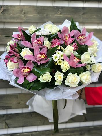 Букет цветов из: Розы и Хризантемы в Переяславке