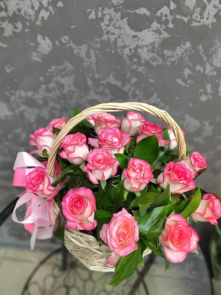 Цветочная композиция из Розы в корзине в Переяславке