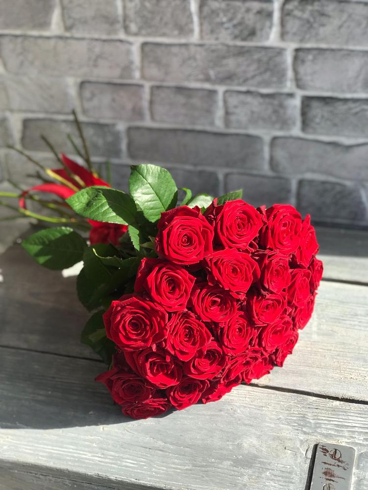 Букет Красные розы Фридом в Переяславке