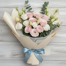 Букет цветов из:  Лизиантусы в Переяславке