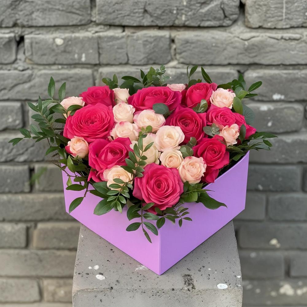 Цветочная композиция из Розы в коробке в Переяславке