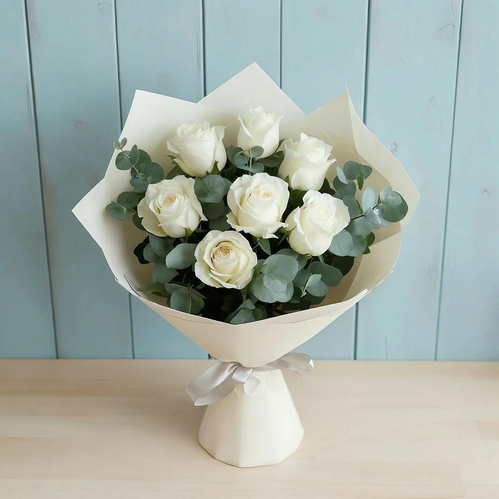 Букет Белые розы в Эвкалипте в Переяславке