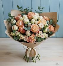 Букет цветов из:  Альстромерии и Розы в Переяславке