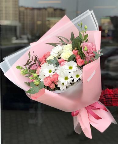 Букет цветов из: Розы, Лизиантусы и Хризантемы в Переяславке